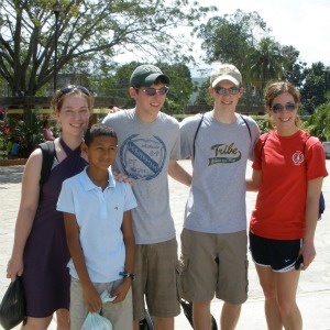 Peter Klicker '12 with volunteers in Honduras